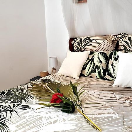 Apartamento Couleurs Caraibes - Plage Et Tranquillite Sainte-Anne  Exterior foto